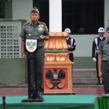 Upacara Bulanan, Danrem 043/Gatam Sampaikan Penekanan Panglima TNI Agar Berpegang Teguh Pada Pedoman Netralitas TNI