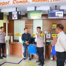 Maksimalkan Pelayanan, Kapolres Lamtim Cek Pelayanan Satu Atap Hingga Call Center 110