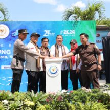 Gubernur Arinal, Ketua Komisi IV DPR RI dan Dirjen Dorong Daya Saing Produk Kelautan Perikanan Resmikan Kampung Nelayan Modern Pulau Pasaran