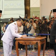 Gubernur Arinal Lantik dan Ambil Sumpah Jabatan Marindo Kurniawan Sebagai Penjabat Bupati Pringsewu