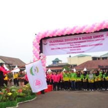 Meriahkan HUT Ke-44, Yayasan Kemala Bhayangkari Gelar Gerak Jalan hingga Bazar