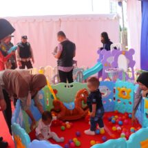 Berikan Kenyamanan Pemudik, Polresta Bandar Lampung Hadirkan Ruang Bermain Anak, Live Musik Hingga Tambal Ban Gratis