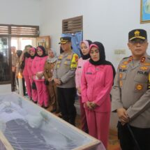 Kapolda Lampung Melayat ke Rumah Duka Nakes Meninggal saat Tugas Operasi Ketupat Krakatau 2025