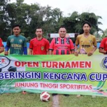 Dibuka Bupati Nanang Ermanto, Liga Ekshibisi Red Brorhers VS Beringin Kencana Meriahkan Open Turnamen Cup 2024