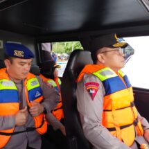 Kapolda Lampung Instruksikan Tim Rescue dan Patroli Perairan untuk WSL Krui Pro 2024