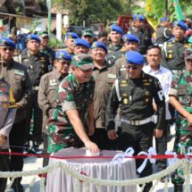 Danrem 043/Gatam dan Pangdam II/Swj, Dampingi KASAD Resmikan Monumen Perjuangan CPM Kompi C Batalyon Garuda