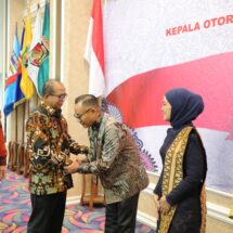 Anggota Dewan Komisioner OJK RI Kukuhkan Kepala OJK Provinsi Lampung Otto Fitriandy