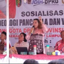 Anggota DPRD Ni Ketut Dewi Nadi Gelar Sosialisasi Pembinaan Ideologi Pancasila