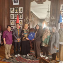 Delegasi Unila Lakukan Courtesy Call dengan KBRI Paris