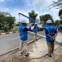 Pohon Tumbang Sebabkan Tiang Listrik Patah, PLN UID Lampung Gerak Cepat Normalkan Pasokan Listrik