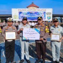 Polres Lamsel Raih Penghargaan dari Korlantas Polri dan Jasa Raharja