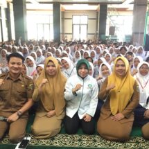 Ketua Ganas Annar MUI Lampung dr. Zam Zanariah SP.S., M.Kes, Berikan Penyuluhan Anti-Narkoba di MPLS SMAN 5 Bandar Lampung