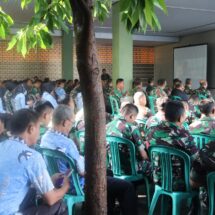 Tingkatkan Semangat Juang Prajurit, Dandim 0410/KBL Ajak Personel Nobar Film De Oost
