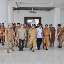 Pj. Gubernur Samsudin Tinjau Sejumlah Lokasi, Pemprov Lampung Rencana Gelar Upacara Peringatan HUT Ke-79 RI di Kota Baru