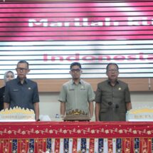 Ketua DPRD Mingrum Gumay Pimpin Rapat Paripurna Jawaban Pemandangan Umum Fraksi-Fraksi Terhadap Raperda APBD Lampung Tahun Anggaran 2025