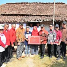 Kolaborasi dengan Bandara Radin Inten II, Pemkab Lampung Selatan Bedah Dua Rumah Warga Natar