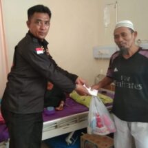 Ormas GRIB PAC Kalianda Kunjungi Pasien Berikan Bantuan Sosial di RS Bob Bazar