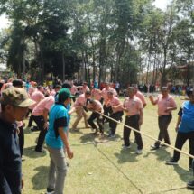 Tingkatkan Kebersamaan dan Solidaritas, Unila Gelar Senam Bersama dan Lomba Tradisional