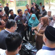 Unila Uji Coba Bahan Bakar Berbasis Kelapa Sawit