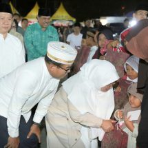 Pj. Gubernur Samsudin Tutup Bazar Santri Expo 2024 Pada Peringatan Hari Santri Nasional 2024 di Pringsewu