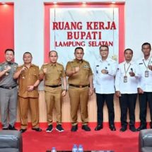 Bupati Nanang Ermanto Menerima Audiensi BNNK Lampung Selatan