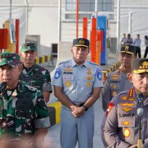 Pastikan Kesiapan Pengamanan Nataru, Dirut Jasa Raharja Dampingi Kapolri dan Panglima TNI Tinjau Gerbang Tol Prambanan