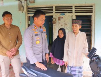 Kapolresta Bandar Lampung Antar Motor Driver Ojol Korban Perampasan hingga Berikan Tali Asih