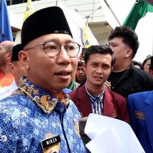 Menolak Dialog dengan Gubernur, Pendemo Lakukan Kericuhan hingga Provokatif