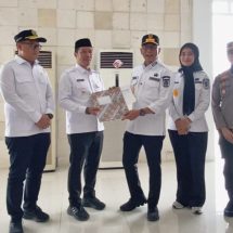 Tingkatkan Pelayan Publik, Pemkab Pesisir Barat Hibahkan Tanah dan Gedung Samsat ke Pemprov Lampung