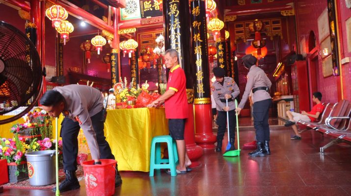 Jelang Hari Raya Waisak, Polresta Bandar Lampung Gelar Bakti Religi di Tiga Vihara