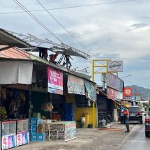 Diterjang Angin Kencang, PLN Tanjung Karang Bergerak Cepat Pulihkan Listrik di Sejumlah Wilayah Bandar Lampung