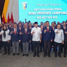 Pengurus KONI Lampung Resmi Dikukuhkan, Gubernur Dorong Peran Aktif KONI pada Pembangunan Bidang Olahraga
