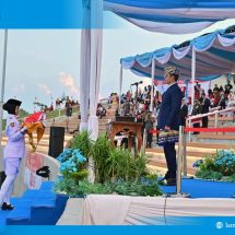 Merah Putih Diturunkan Khidmat di Menara Siger, Sejarah HUT ke-80 RI Terukir di Ujung Sumatera