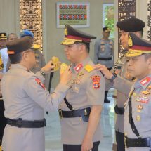Resmi Menjabat, Polda Lampung Gelar Upacara Serah Terima Jabatan Wakapolda Lampung