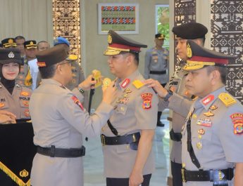 Resmi Menjabat, Polda Lampung Gelar Upacara Serah Terima Jabatan Wakapolda Lampung