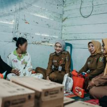 Berikan Pendampingan Wagub Jihan Nurlela Kunjungi Rumah Warga Keluarga Pra-Sejahtera di Sungai Buaya, Mesuji