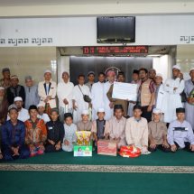 PTPN I: Sambut Hari Pahlawan Berbagi Sembako di Ponpes Depok