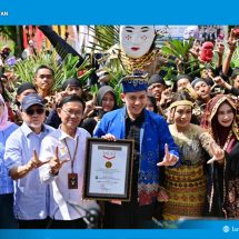 Dikagumi Menko Pangan, 1.500 Penari Pecahkan Rekor MURI, Tari Tuping Lampung Selatan Catat Sejarah Dunia