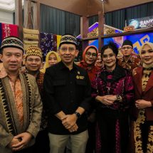 Didampingi Wagub di Kunjungan Pameran Kriya Jemari, Menteri Kebudayaan: Kerajinan Lampung Memiliki Kekuatan Budaya dan Potensi Ekonomi Tinggi
