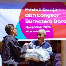 Indosat Ooredoo Hutchison Sigap Salurkan Bantuan, Bantu Pemulihan Warga Korban Banjir dan Longsor di Padang Pariaman