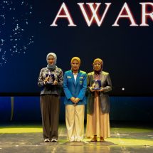 Wagub Jihan Nurlela Terima Penganugerahan Tokoh Inspiratif atas Dedikasi Memajukan Gerakan Perempuan