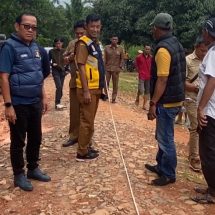 Usai Viral, Anggota DPRD Lampung Deni Ribowo Tinjau Jalan Rusak di Tanjung Ratu Waykanan