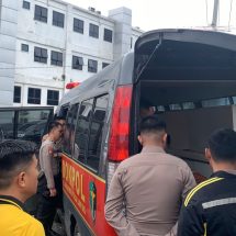 Kapolresta Bandar Lampung Lepas Keberangkatan Jenazah Bripda Wayan Untuk Dimakamkan