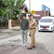 Gubernur Mirza Tinjau Pemeliharaan Jalan Provinsi di Ruas Jalan Pattimura, Metro dan Ruas Jalan Metro – Kota Gajah