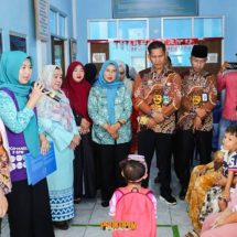 TP PPK Kabupaten Pesawaran Gelar Kegiatan Pelayanan KB Melalui Tim TKBK