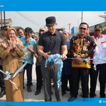 Jalan Mulus, Ekonomi Tumbuh: Bupati Egi Resmikan Akses Bumi Daya-Trimomukti, UMKM Singkong Ikut Terdongkrak