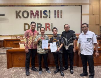 Terdakwa Tipikor Tanah Kemenag Curhat Kw DPR