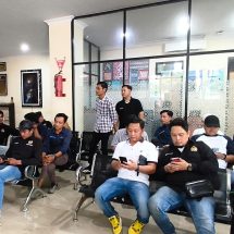 Puluhan Wartawan di Lampung Gruduk Polresta, Laporkan Dugaan Ancaman Oknum Pejabat