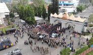 Brimob Lampung Amankan Aksi Unjuk Rasa Aliansi Lampung Tarik Mandat Di Kantor DPRD Provinsi Lampung Berlangsung Aman
