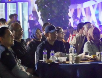 Meriah dan Penuh Kebersamaan, Nobar Piala Dunia di PKOR Way Halim Disambut Antusias Warga